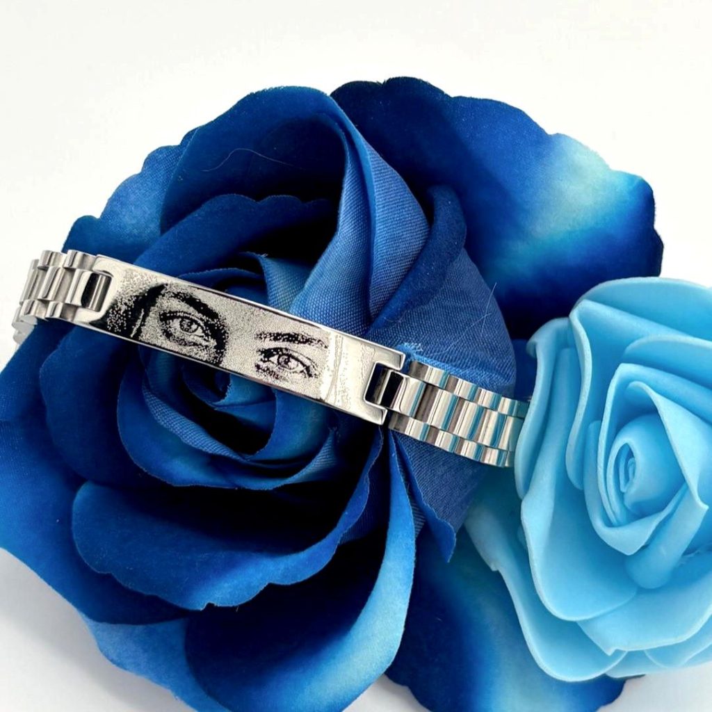 Bracciale Uomo in Acciaio con Incisione occhi