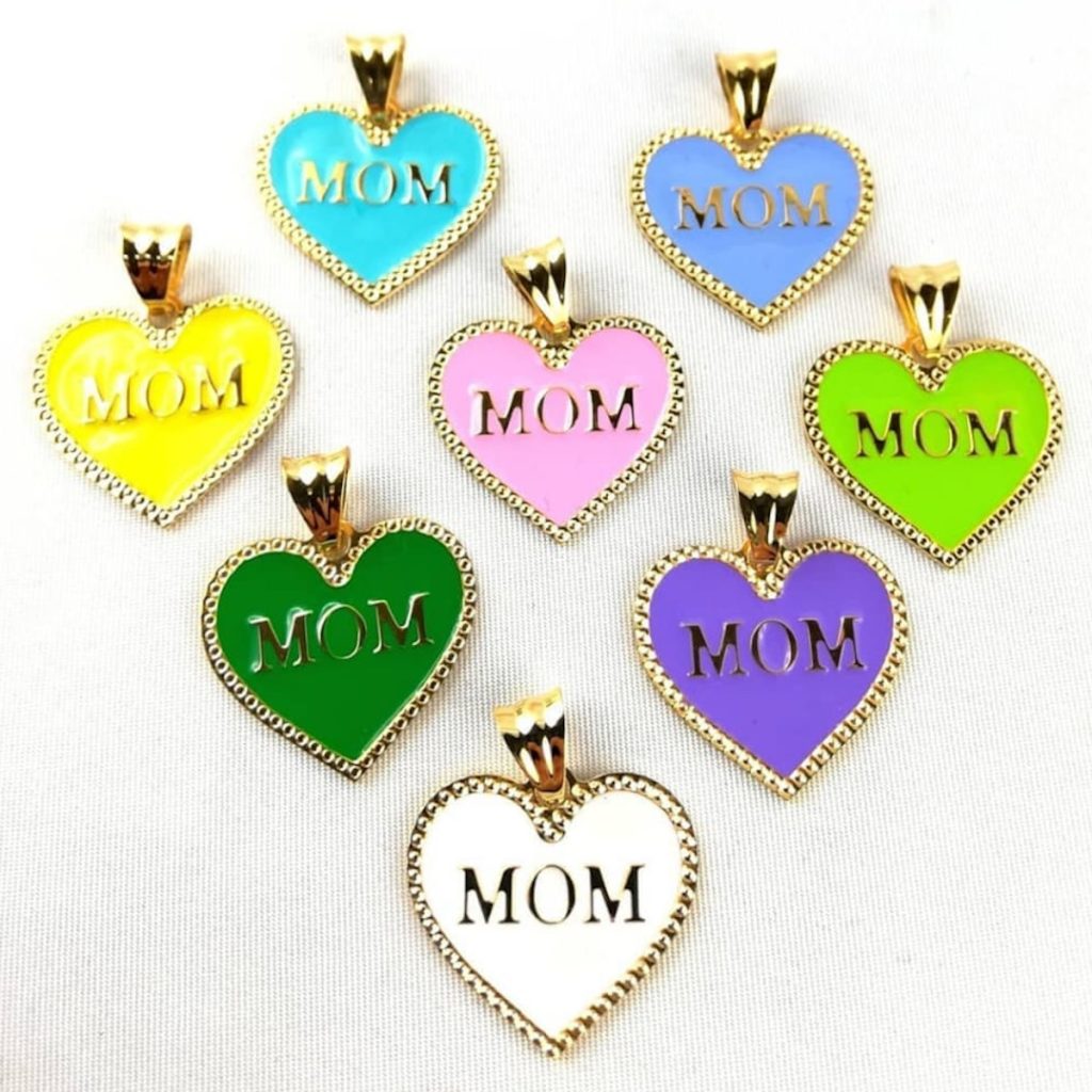 Ciondolo cuore "MOM" con catenina in argento 925